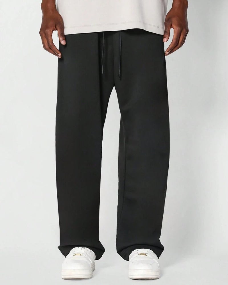 فلاينوف بنطلون رياضي أسود سادة بقصة فضفاضة - Image 1